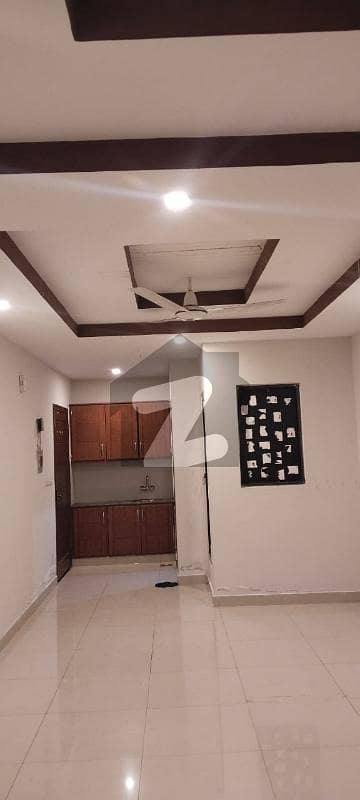 پارک روڈ اسلام آباد میں 2 کمروں کا 5 مرلہ فلیٹ 50.0 ہزار میں کرایہ پر دستیاب ہے۔