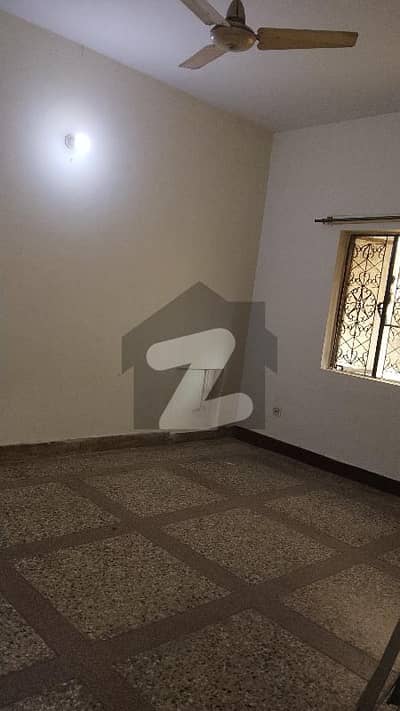 جی ۔ 9/4 جی ۔ 9,اسلام آباد میں 4 کمروں کا 6 مرلہ مکان 1.4 لاکھ میں کرایہ پر دستیاب ہے۔