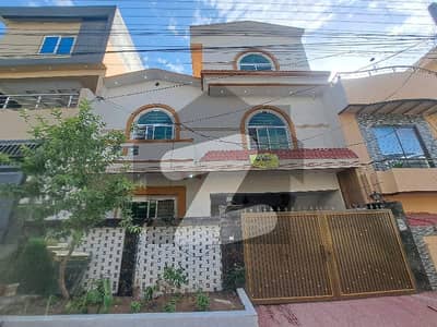 6 Marla Stylish House For Sale Prime Location With Water Bore