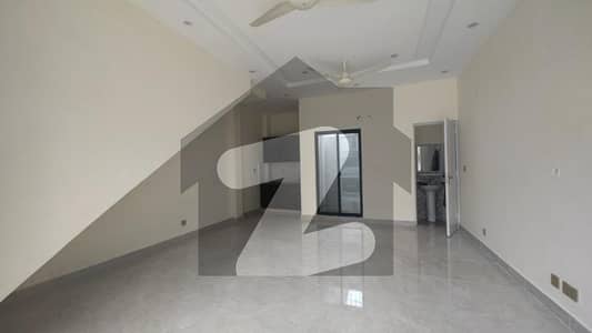 جوہر ٹاؤن لاہور میں 3 مرلہ دکان 99.0 ہزار میں کرایہ پر دستیاب ہے۔