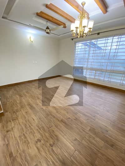 ڈی ۔ 12 اسلام آباد میں 3 کمروں کا 14 مرلہ بالائی پورشن 1.45 لاکھ میں کرایہ پر دستیاب ہے۔