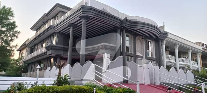 جی ۔ 9 اسلام آباد میں 10 کمروں کا 14 مرلہ مکان 16.5 کروڑ میں برائے فروخت۔