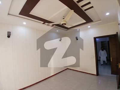 ڈی ایچ اے 11 رہبر سیکٹر 1 ڈی ایچ اے 11 رہبر,لاہور میں 4 کمروں کا 8 مرلہ مکان 1.65 لاکھ میں کرایہ پر دستیاب ہے۔ ڈی ایچ اے 11 رہبر سیکٹر 1 ڈی ایچ اے 11 رہبر,لاہور میں 4 کمروں کا 8 مرلہ مکان 1.65 لاکھ میں کرایہ پر دستیاب ہے۔