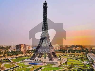 بحریہ ٹاؤن جاسمین بلاک بحریہ ٹاؤن سیکٹر سی,بحریہ ٹاؤن,لاہور میں 6 کمروں کا 1 کنال مکان 2.8 لاکھ میں کرایہ پر دستیاب ہے۔