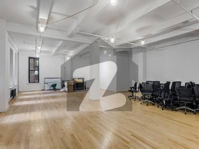 مری روڈ راولپنڈی میں 11 کمروں کا 1 کنال دفتر 5.0 لاکھ میں کرایہ پر دستیاب ہے۔