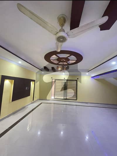 بحریہ ٹاؤن فیز 4 بحریہ ٹاؤن راولپنڈی,راولپنڈی میں 6 کمروں کا 1 کنال مکان 6.99 کروڑ میں برائے فروخت۔