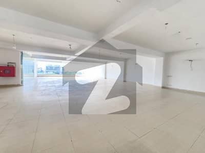 1 Kanal Hall available for Rent