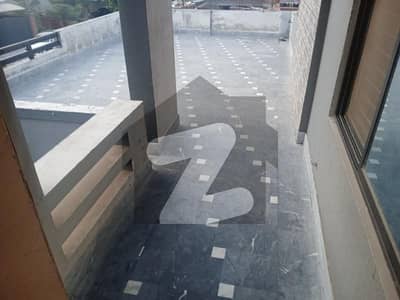 1kinal uper purshin for rent in 3badroom tv lounch kitchen store taris