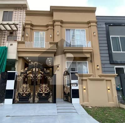 سٹی ہاؤسنگ سوسائٹی گوجرانوالہ میں 4 کمروں کا 5 مرلہ مکان 2.45 کروڑ میں برائے فروخت۔