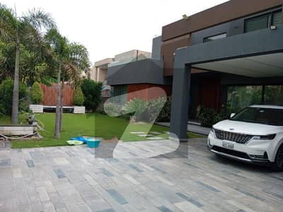 2 KANAL ELEGANT AND FULLY MAINTAINED SUPER HOT LOCATED BUNGALOW IS AVAILABLE IN THE BEST BLOCK OF DHA LAHORE.