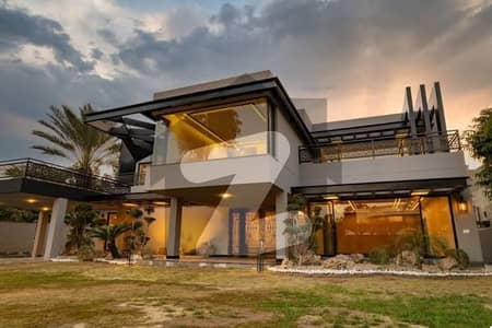 2 KANAL ELEGANT AND FULLY MAINTAINED SUPER HOT LOCATED BUNGALOW IS AVAILABLE IN THE BEST BLOCK OF DHA LAHORE.