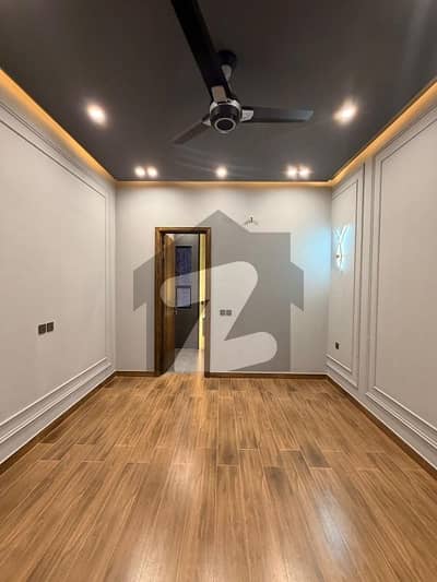 لیک سٹی میڈوز لاہور میں 3 کمروں کا 5 مرلہ مکان 95.0 ہزار میں کرایہ پر دستیاب ہے۔