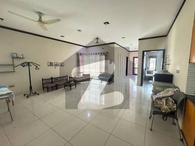 ڈی ایچ اے فیز 5 ڈی ایچ اے ڈیفینس,کراچی میں 5 کمروں کا 1 کنال مکان 11.75 کروڑ میں برائے فروخت۔