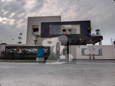 20 MARLA ELEGANT AND FULLY MAINTAINED SUPER HOT LOCATED BRAND NEW BUNGALOW IS AVAILABLE IN THE BEST BLOCK OF DHA LAHORE.