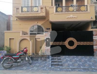 ایڈن بولیوارڈ - بلاک سی ایڈن بولیوارڈ ہاؤسنگ سکیم,کالج روڈ,لاہور میں 5 کمروں کا 5 مرلہ مکان 2.4 کروڑ میں برائے فروخت۔