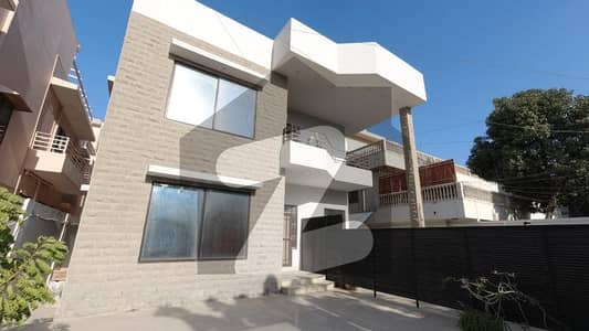 گلشنِ اقبال - بلاک 4 گلشنِ اقبال,گلشنِ اقبال ٹاؤن,کراچی میں 8 کمروں کا 1 کنال مکان 14.0 کروڑ میں برائے فروخت۔