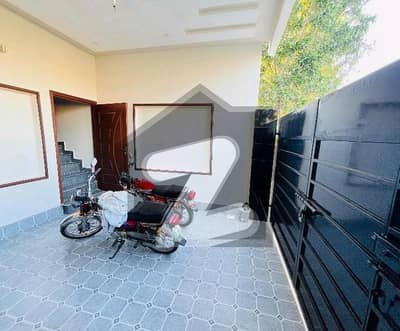 ایڈن ریزیڈینشیا ایڈن,لاہور میں 4 کمروں کا 5 مرلہ مکان 1.7 کروڑ میں برائے فروخت۔