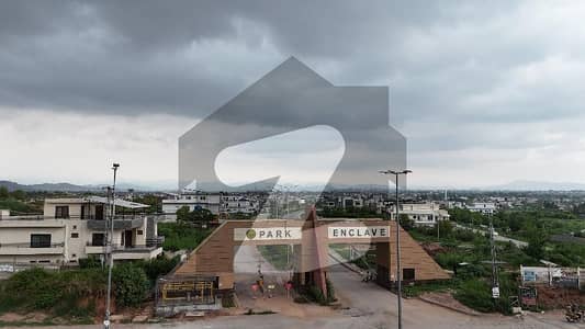 Margalla facing good location level plot available for sale