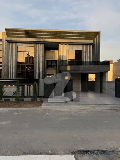 Luxurious 1 Kanal Brand New House for Sale  A stunning, modern residence is now available in a prime location, offering premium finishes and a spacious layout designed for comfortable family living.   Property Highlights