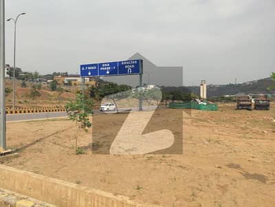 ڈی ایچ اے ڈیفینس فیز 4 ڈی ایچ اے ڈیفینس,اسلام آباد میں 8 مرلہ کمرشل پلاٹ 6.25 کروڑ میں برائے فروخت۔