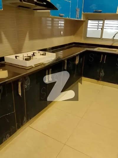 نیوی ہاؤسنگ سکیم کارساز کراچی میں 5 کمروں کا 16 مرلہ فلیٹ 12.5 کروڑ میں برائے فروخت۔