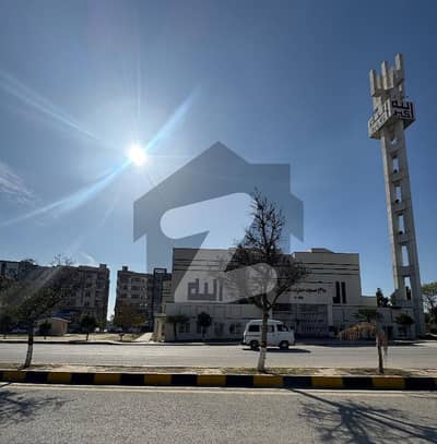 ایم پی سی ایچ ایس - بلاک ای ایم پی سی ایچ ایس ۔ ملٹی گارڈنز,بی ۔ 17,اسلام آباد میں 1 کنال رہائشی پلاٹ 1.8 کروڑ میں برائے فروخت۔