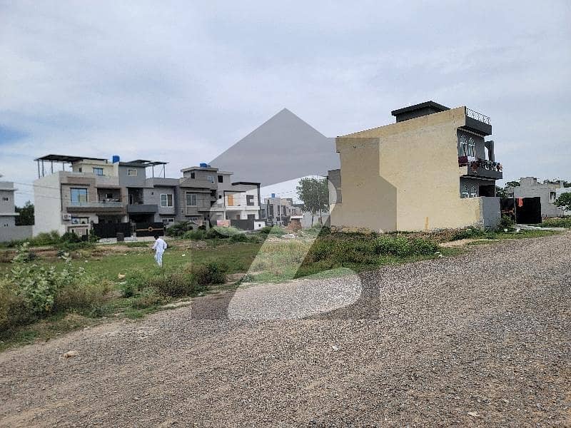 5 Marla Near to main road N block. 5 Marla Near to main road N block.