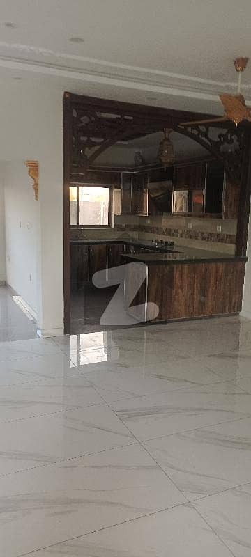 ماڈل ٹاؤن ۔ بلاک پی ماڈل ٹاؤن,لاہور میں 9 کمروں کا 1 کنال مکان 7.5 کروڑ میں برائے فروخت۔