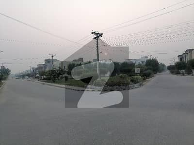 واپڈا ٹاؤن فیز 1 واپڈا ٹاؤن,ملتان میں 10 مرلہ رہائشی پلاٹ 90.0 لاکھ میں برائے فروخت۔