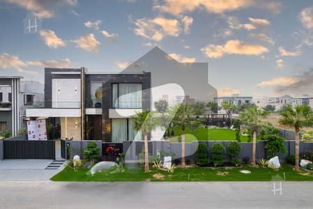 ڈی ایچ اے فیز 6 ڈیفنس (ڈی ایچ اے),لاہور میں 6 کمروں کا 2 کنال مکان 17.0 کروڑ میں برائے فروخت۔