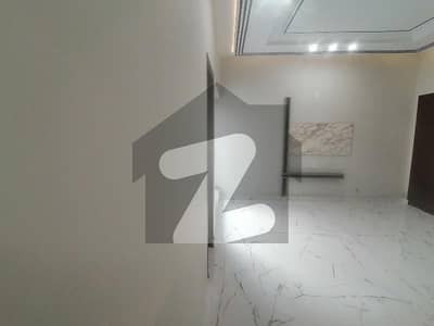 واپڈا ٹاؤن فیز 1 واپڈا ٹاؤن,ملتان میں 2 کمروں کا 12 مرلہ زیریں پورشن 65.0 ہزار میں کرایہ پر دستیاب ہے۔