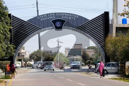 لیک سٹی میڈوز فیز 1 - بلاک جے لیک سٹی میڈوز فیز 1,لیک سٹی میڈوز,لاہور میں 8 مرلہ کمرشل پلاٹ 7.0 کروڑ میں برائے فروخت۔