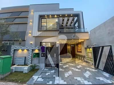 A PRIME LOCATION 5 MARLA HOUSE FOR SALE IN TULIP EXT BLOCK SECTOR C BAHRIA TOWN LAHORE