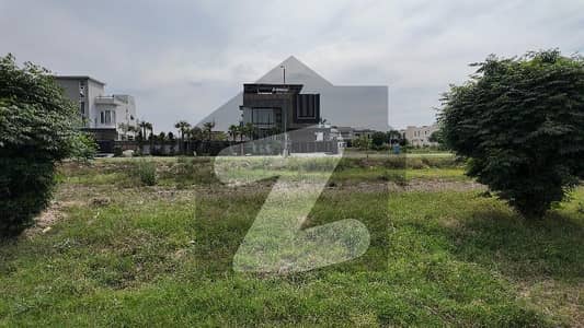 2 Kanal Plot Block T Direct Approach 100FT Road Hot Location DHA Phase 8