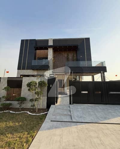 1KANAL MOST LUXURY HOUSE FOR SALE IN DHA PHASE 7