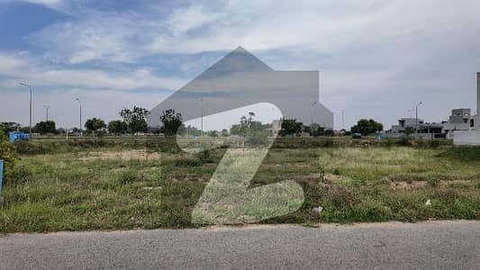 1-KANAL PRIME LOCATION IN T BLOCK,DP, POLE CLEAR PLOT . VERY CLOSED TO MAIN ROAD AND PARK, DIRECT DEAL WITH PLOT OWNER.