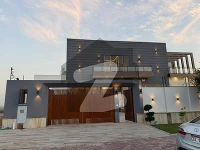 بحریہ ٹاؤن - پریسنٹ 17 بحریہ ٹاؤن کراچی,کراچی میں 6 کمروں کا 2 کنال مکان 26.0 کروڑ میں برائے فروخت۔