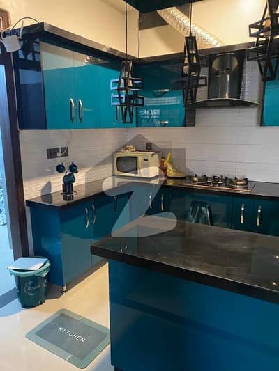 Gulistan e jauhar block 15 Near continental bakery 1st and 2nd floor total 7Bed Rooms