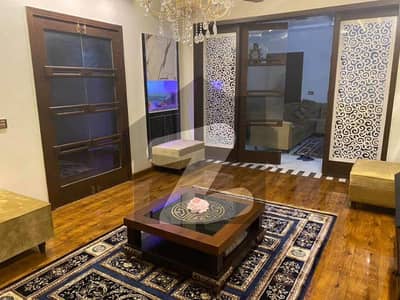 2 BED FURNISHED FLAT FOR SALE IN RAFI BLOCK SECTOR E BAHRIA TOWN LAHORE