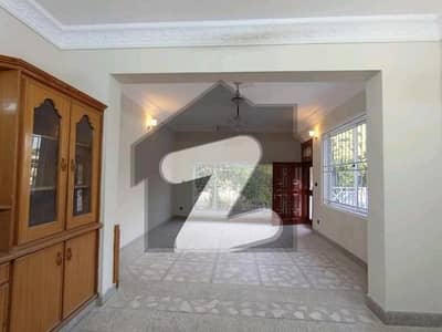 14 Marla House In I-8 For Sale At Good Location