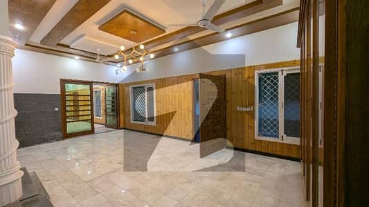 PAREKH ESTATE IS OFFERING 300 YARD BEAUTIFUL DUPLEX FOR SALE