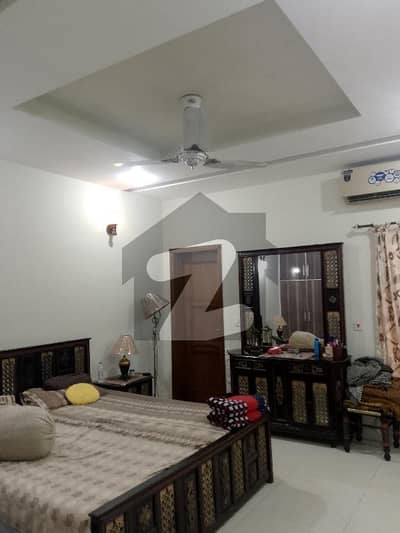 6.5 Marla Triple Storey House With 7k Soler And Fans For Sale In Iqbal Town Lahore