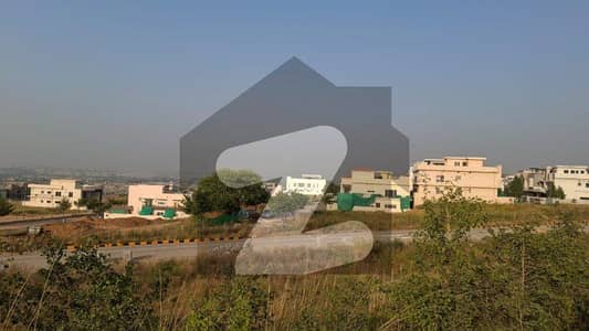 Club City Bahria Town Plot For Sale