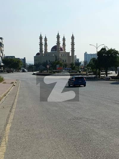 گلبرگ ریزیڈنشیا - بلاک اے گلبرگ ریزیڈنشیا,گلبرگ,اسلام آباد میں 2 کنال رہائشی پلاٹ 3.5 کروڑ میں برائے فروخت۔