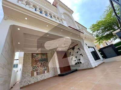 Luxurious 10 Marla House with Modern Design