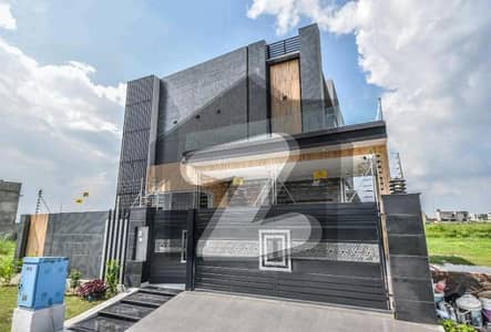 10 Marla Modern Design Luxury House Available For Sale