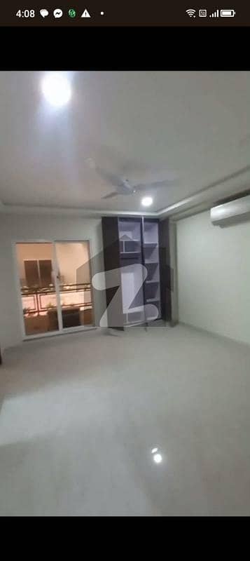 1 Bed Apparment Available For Sale