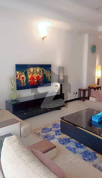 Fully furnished 3 bed apartment available for rent on prime location and reasonable price