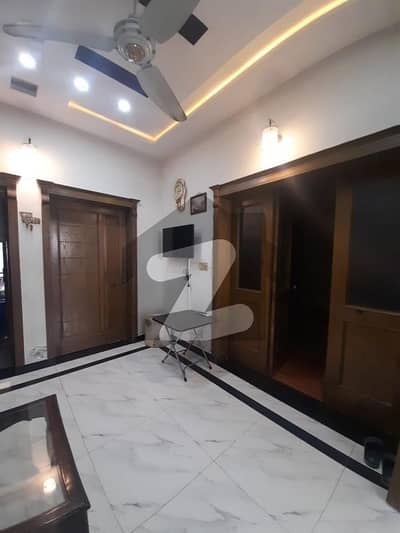 جی ۔ 13 اسلام آباد میں 4 کمروں کا 4 مرلہ مکان 3.5 کروڑ میں برائے فروخت۔