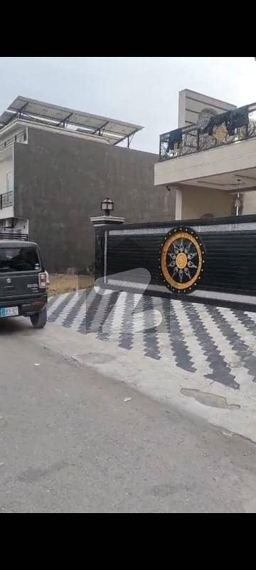 میڈیا ٹاؤن راولپنڈی میں 10 مرلہ رہائشی پلاٹ 2.9 کروڑ میں برائے فروخت۔